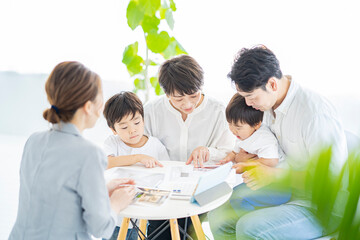 リフォームと建て替えの違いとは?失敗しない住まいの選択を沖縄県金武町のKafuu labが徹底解説 |Kafuu lab